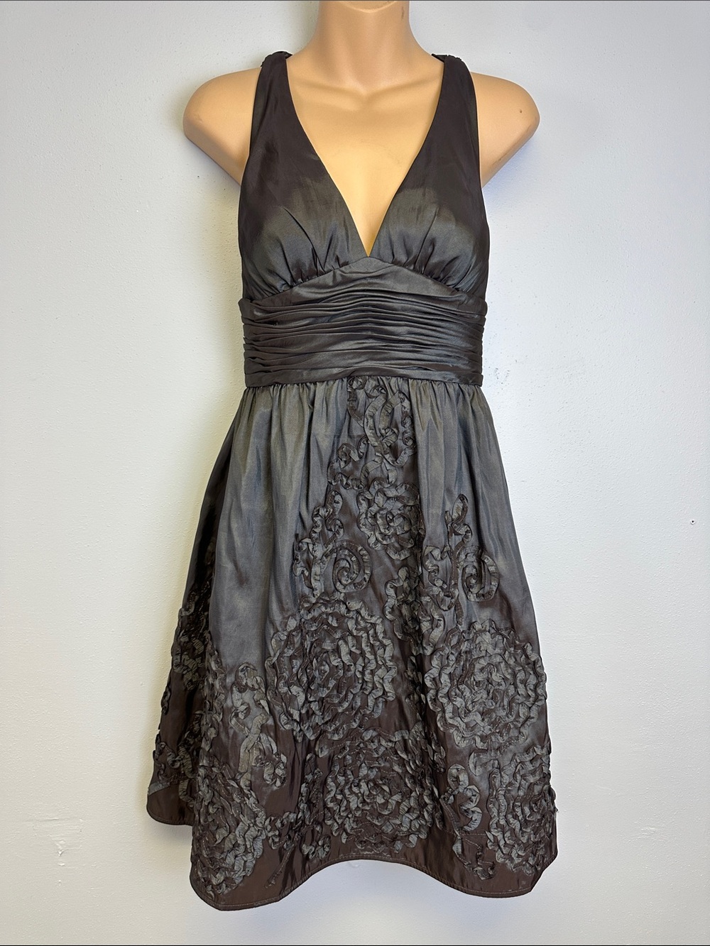 Adrianna Papell Iridescent Brown V-Neck Halter Taffeta Cocktail Dress